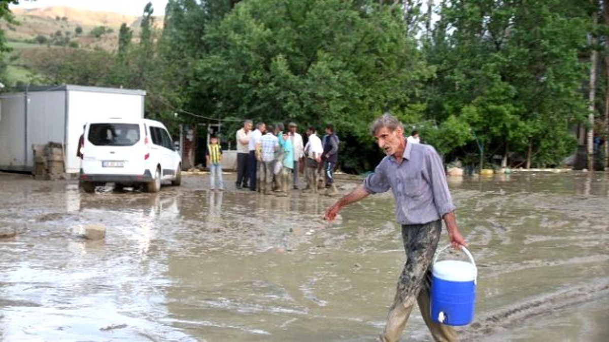 Muş\'ta Sel Faciası: 2 Ölü, 1 Kayıp, 3 Yaralı