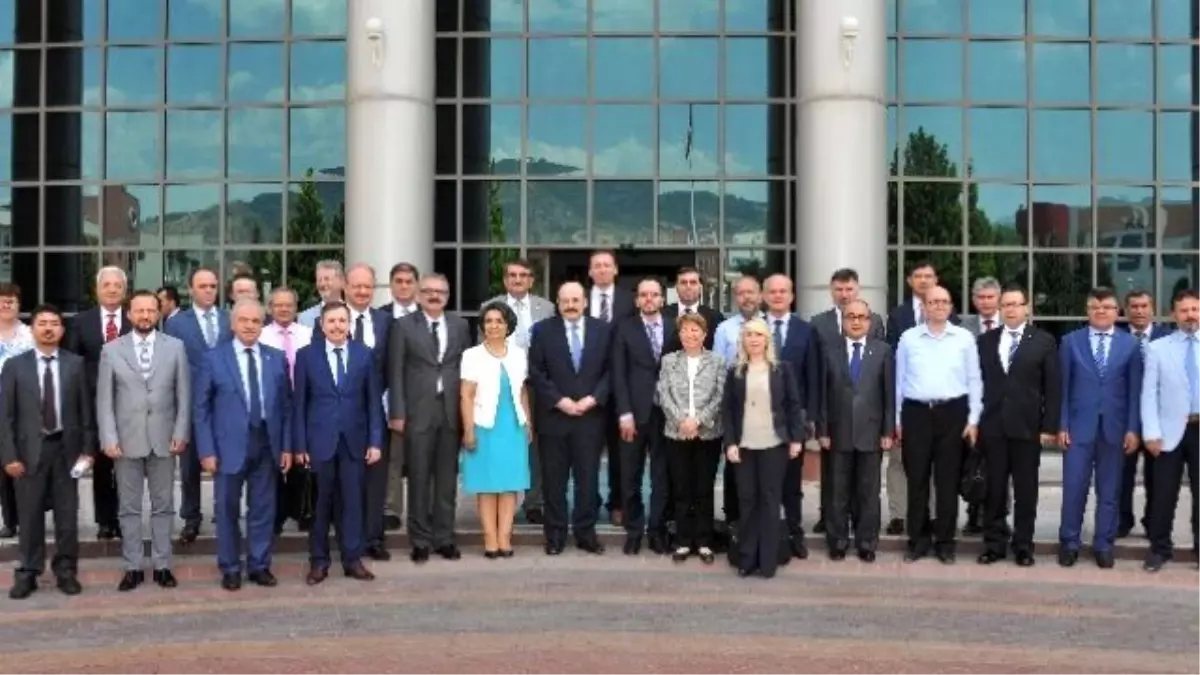 Yök, Yaz Dönemi Toplantılarının İlki Adü\'de Gerçekleşti