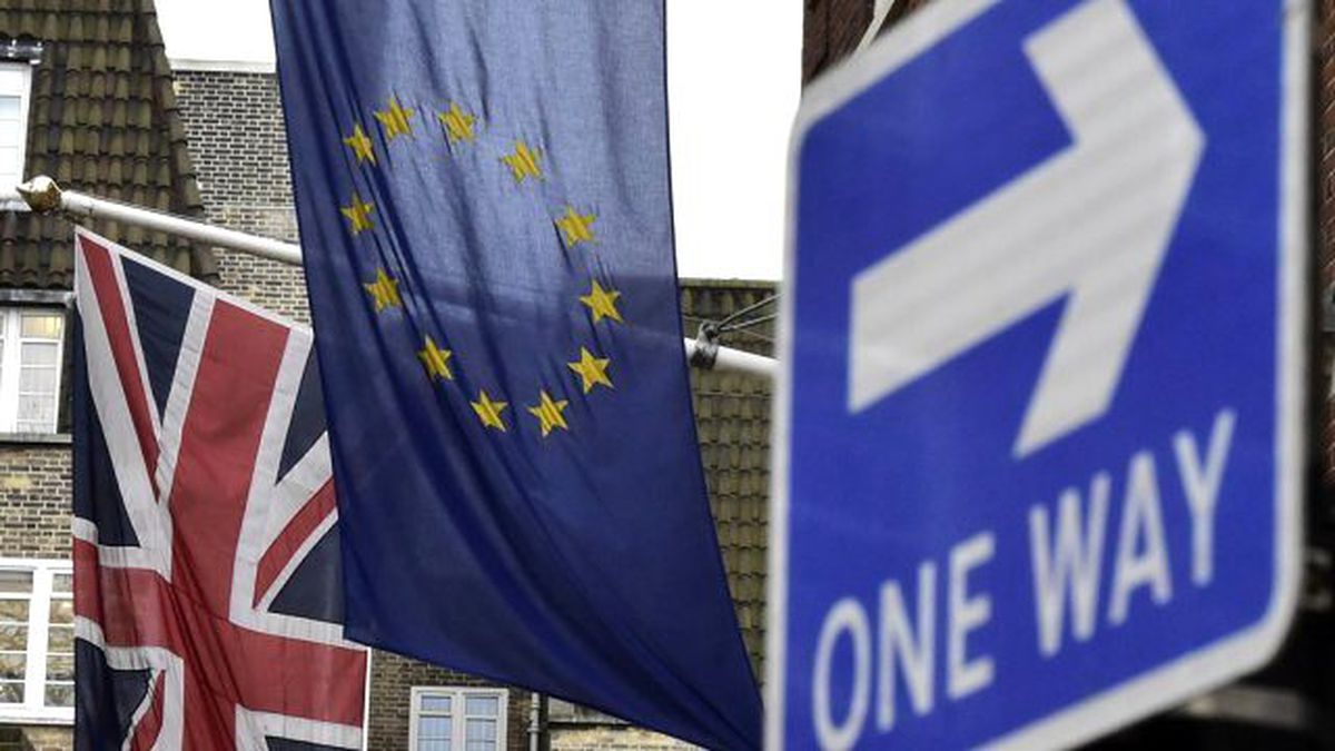 AB'den Ayrılmak İstemeyen İngilizler Kampanya Başlattı