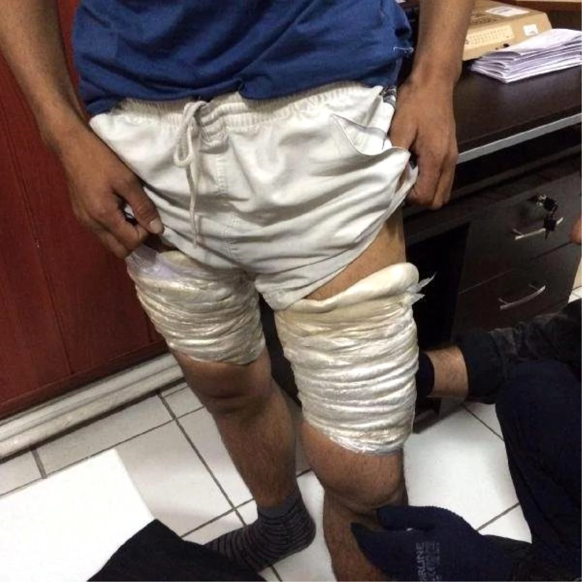 Bacaklarına Eroin Saran 2 Afgan, Sivas\'ta Yakalandı