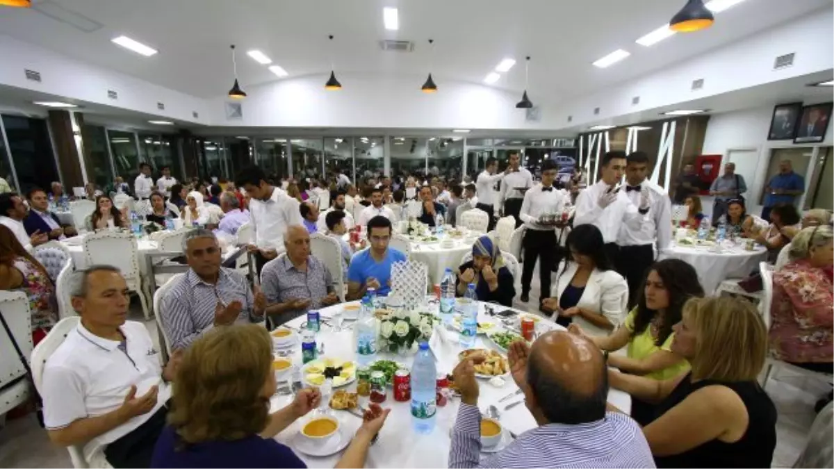 "Birlik ve beraberlik" iftarında buluştular