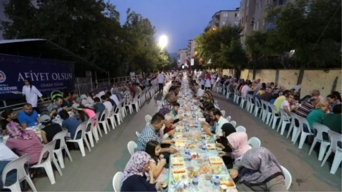 Denizli Gönül Sofrası Yenişehir\'de Kuruldu