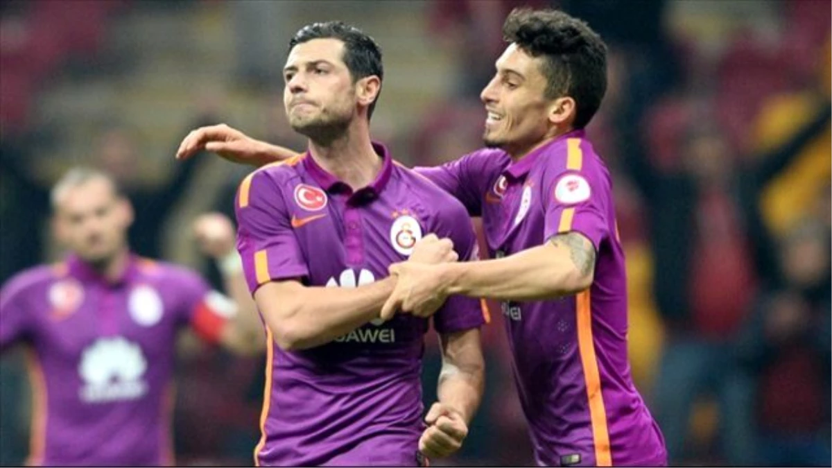 Galatasaray, Fazla Oyuncuları Satmayı veya Takasla Göndermeyi Planlıyor