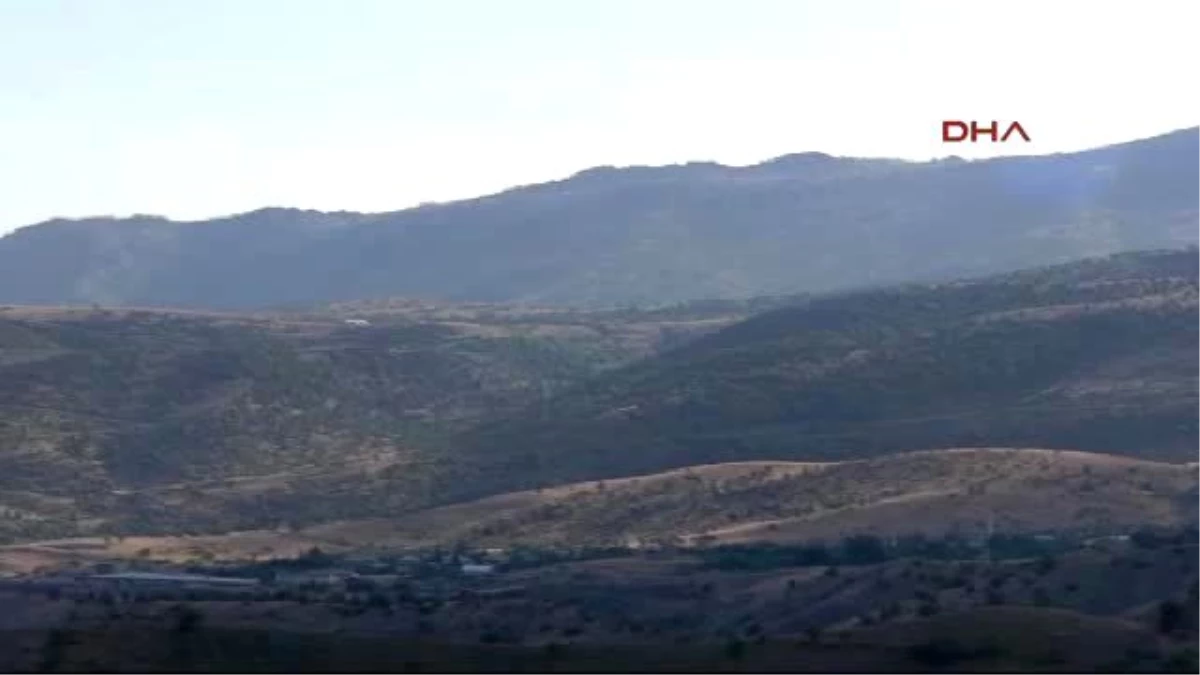 Hakkari PKK\'lı Teröristler, Derecik\'te Sınır Bölüğüne Ateş Açtı