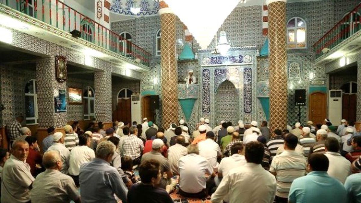 İlkadım\'dan Tüm Dünyaya İslam Kardeşliği Mesajı