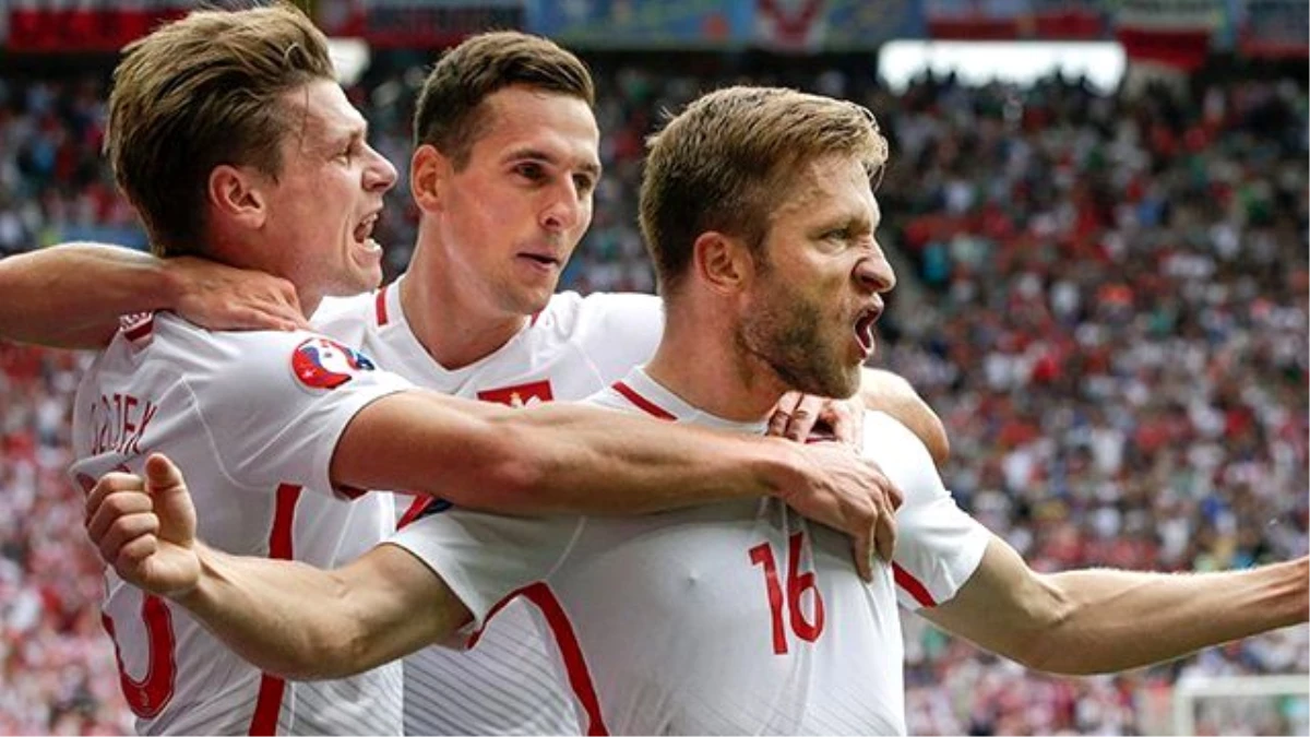 Polonya, İsviçre\'yi Penaltı Atışlarıyla Devirerek Çeyrek Finale Yükseldi