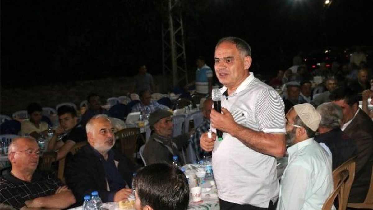 Yahyalı Belediyesi Fetullah Mahallesi\'nde İftar Verdi
