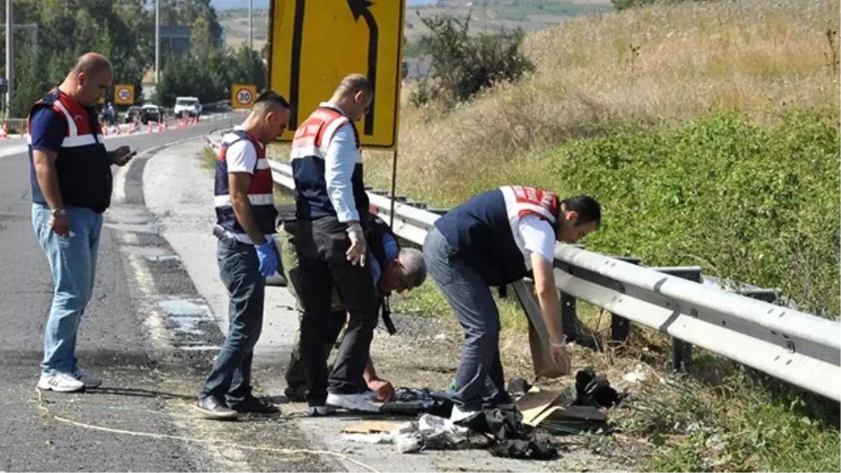 İstanbul\'da IŞİD Operasyonu: 2\'si Canlı Bomba 6 Gözaltı