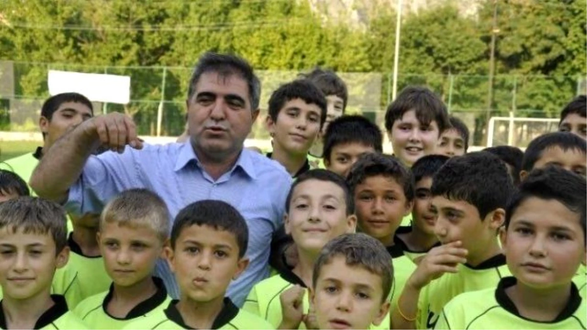 Amasya Belediyespor\'da Futbol Yaz Kursu Başladı