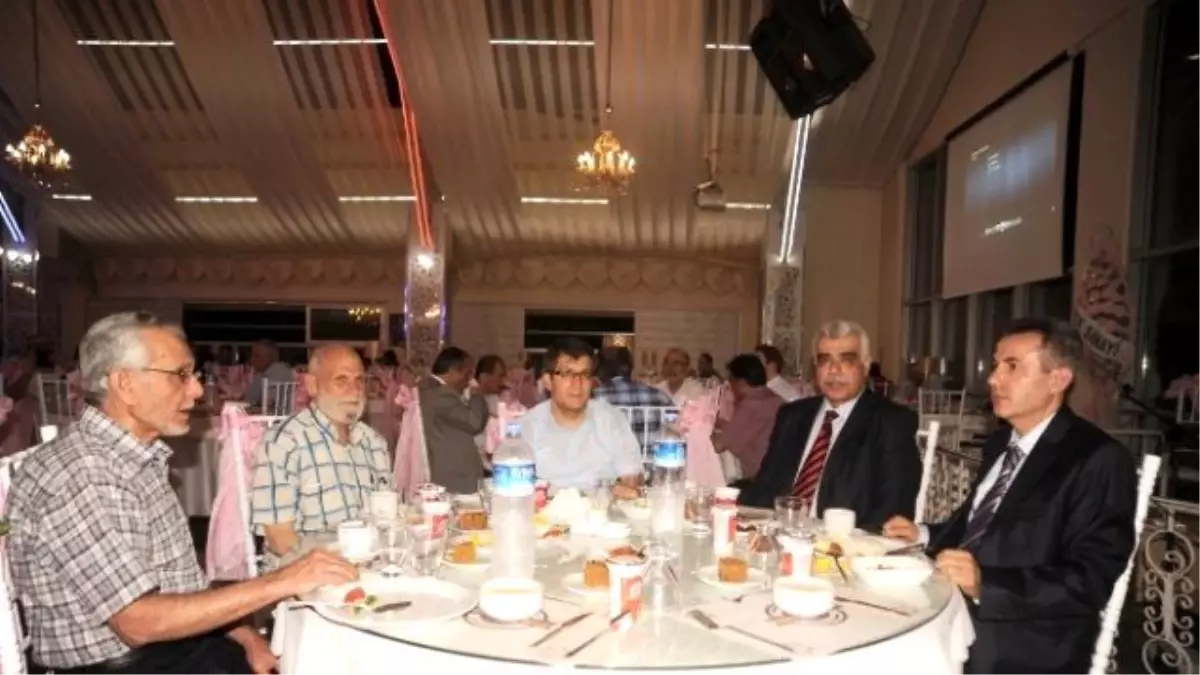 Bilecik İl Müftülüğü ve Diyanet Vakfı Bilecik Şubesinden İftar