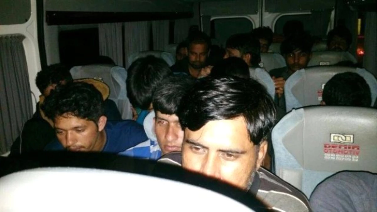 Edirne\'de 27 Kaçak Göçmen Yakalandı