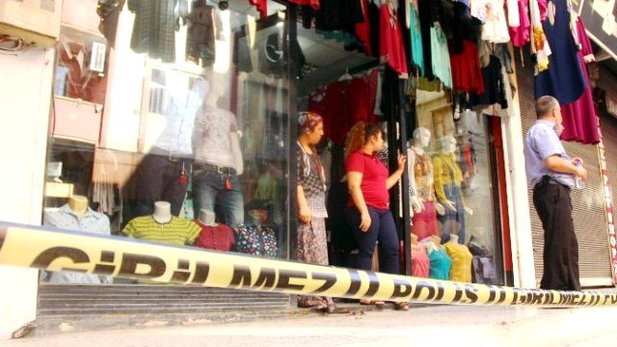 Haraç İsteyen Şahıslar 2 Kardeşi Yaraladı