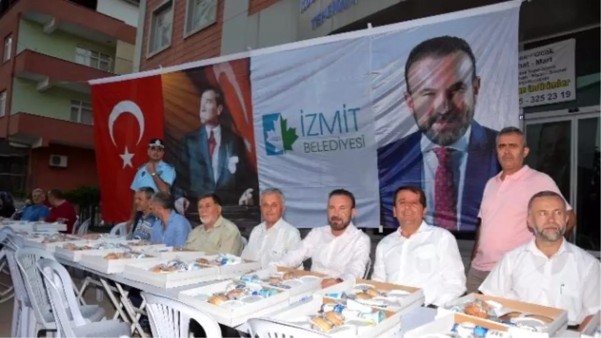 İzmit Belediyesi, Toplu İftar Programları Devam Ediyor