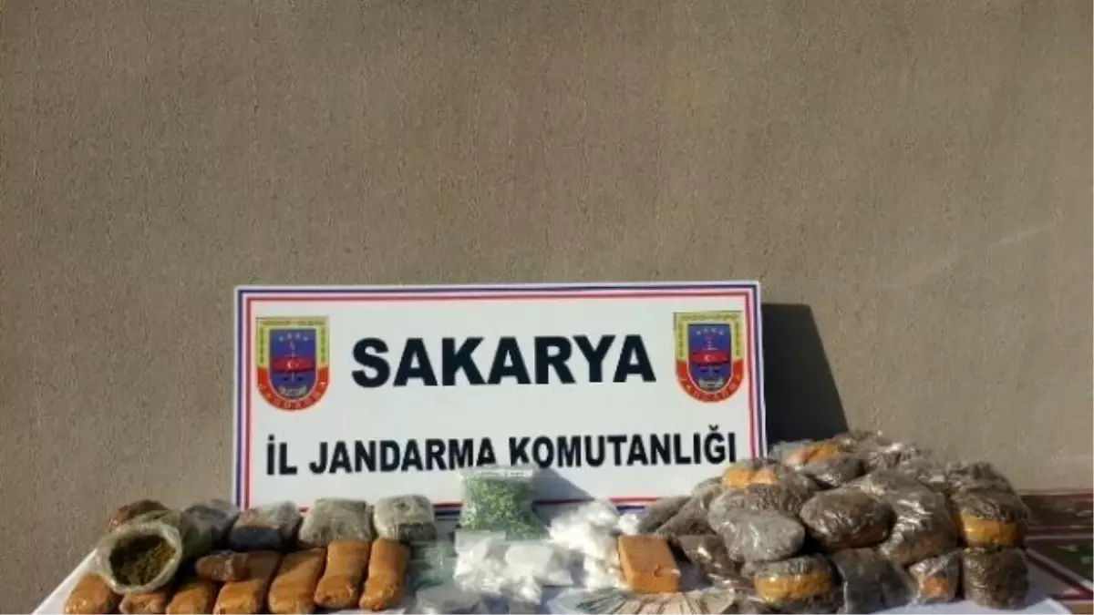 Jandarma Uyuşturucu Tacirlerine Göz Açtırmıyor