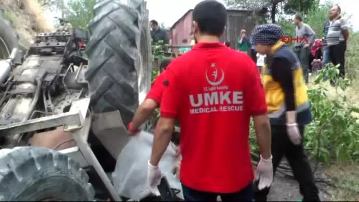 Karabük Traktörle Şarampole Yuvarlanan Belediye İşçisi Öldü