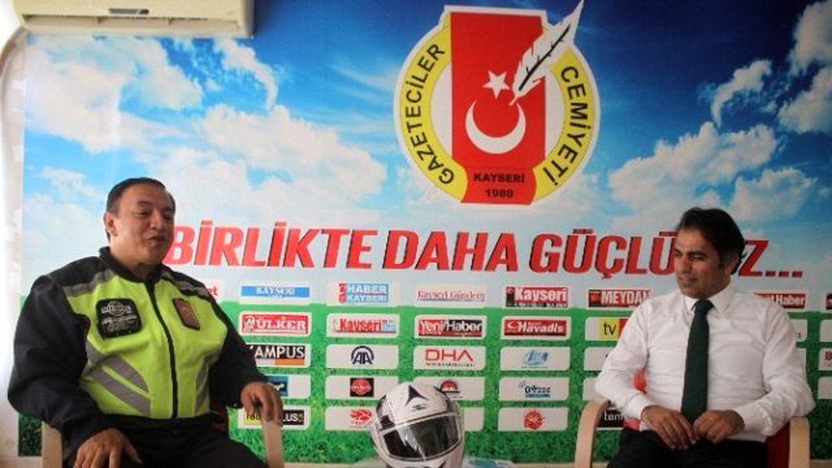 Kayserili Motosikletçi Güneşin Batmadığı Yerde Türk Bayrağını Dalgalandıracak