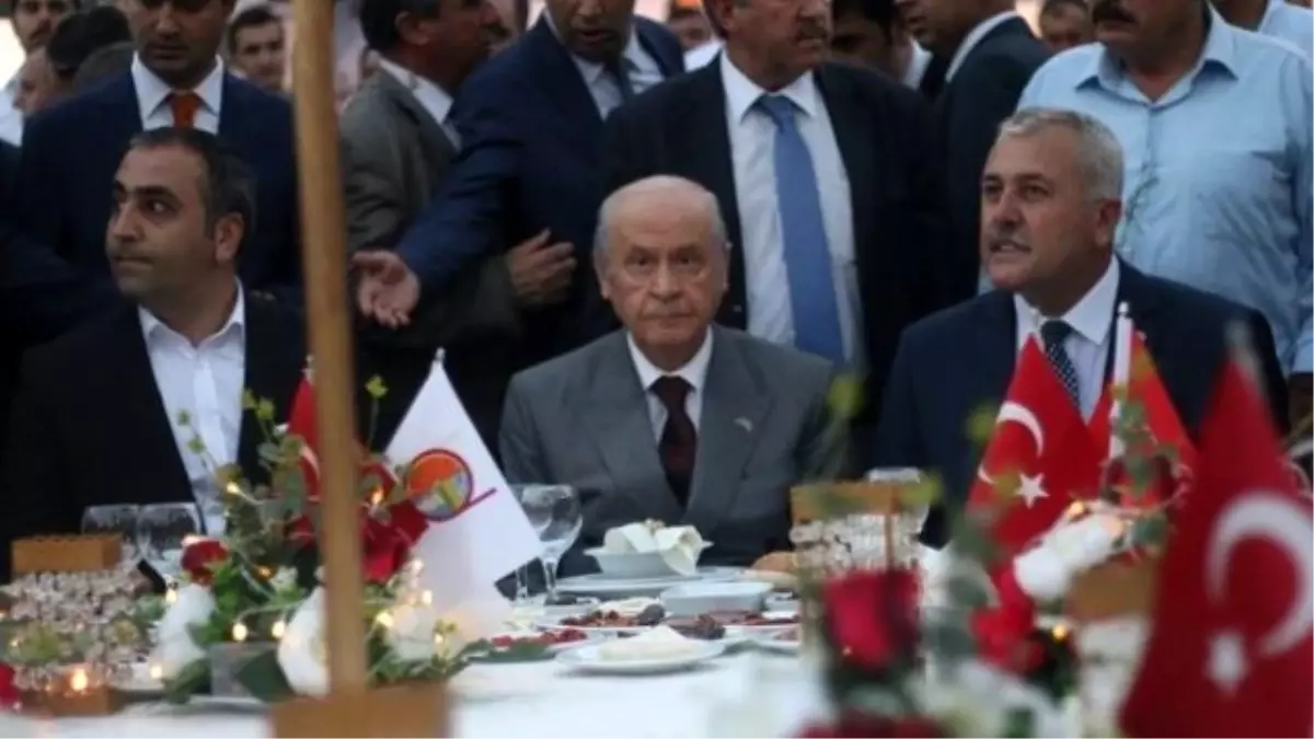 MHP Lideri Bahçeli Dörtyol\'da İftar Programına Katıldı