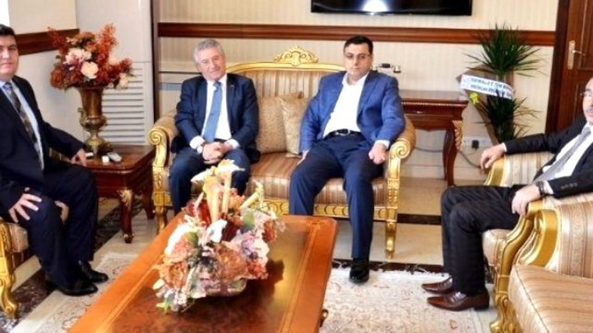 Milletvekillerinden Vali Arslantaş\'a Ziyaret