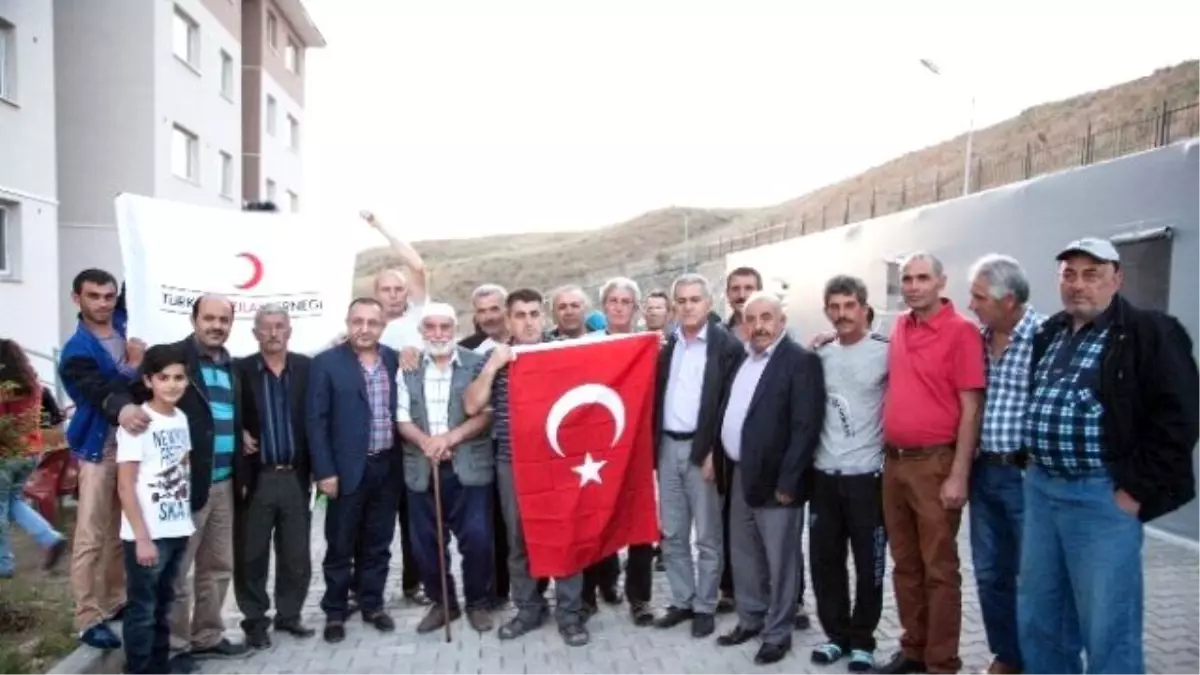 Türk Kızılayından Ahıska Türklerine Ahlat Bastonu