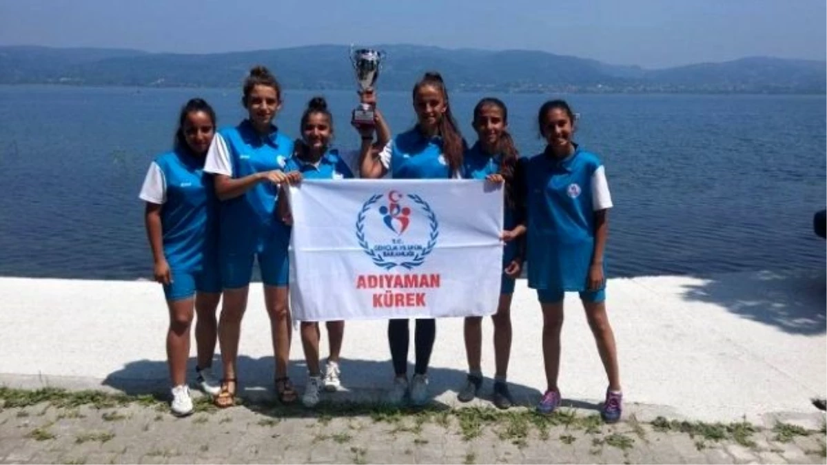 Adıyamanlı Sporcular 1.etap U19 Deniz Küreği Yarışlarında Türkiye 3\'sü Oldu