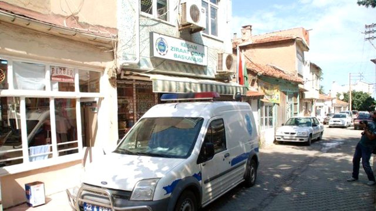 Aldıkları Yetmedi, Güvenlik Kamerasının Hard Diskini de Çaldılar
