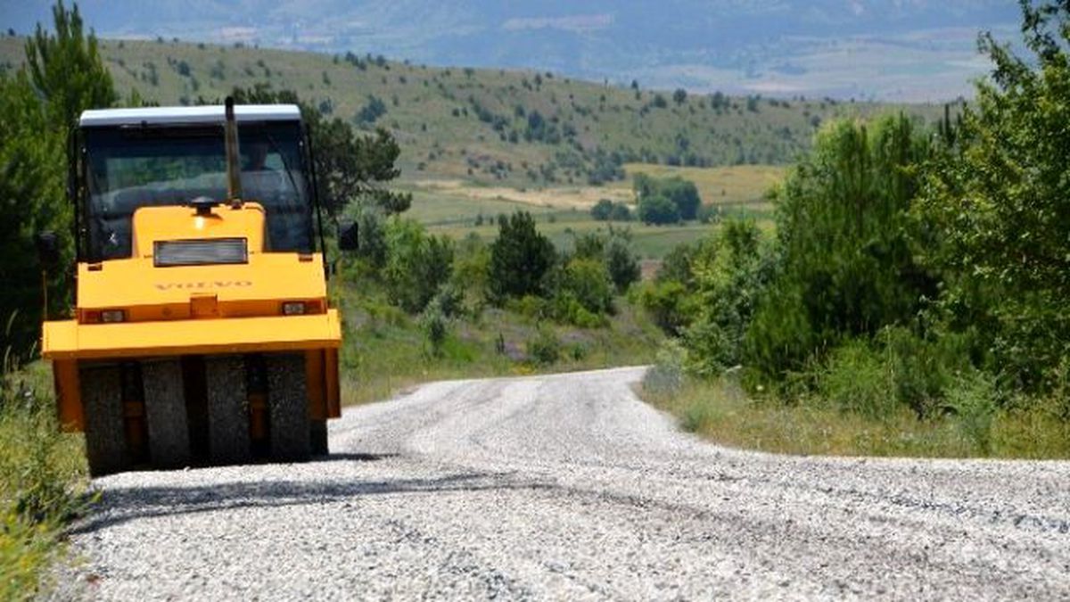 Asfalt Çalışmaları Hız Kesmeden Devam Ediyor