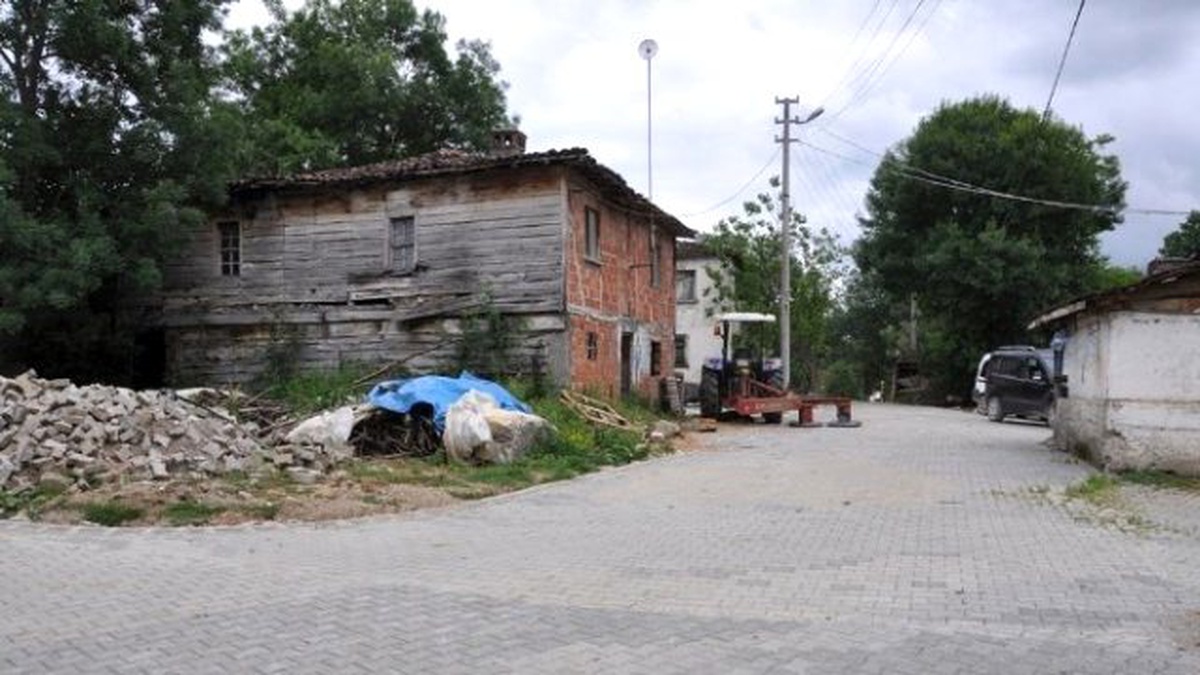 Büyükşehir, Çavuşlu-ishakçılar Köy Yolunu Yeniledi