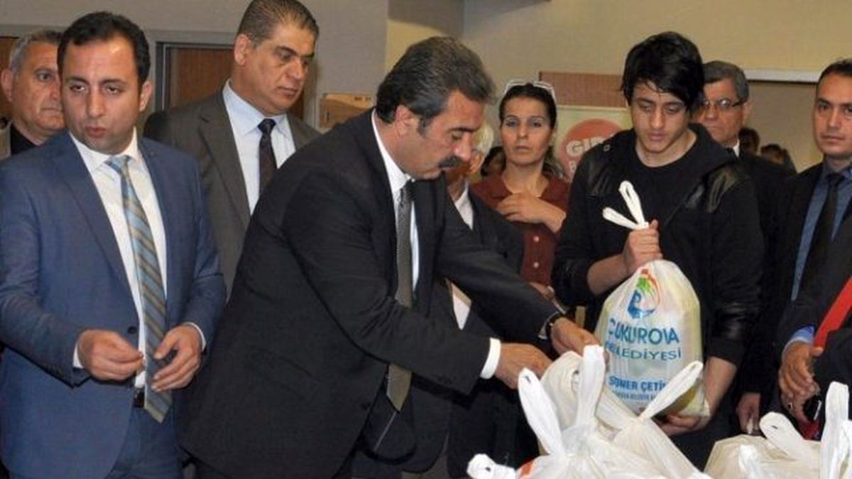Çukurova\'da Yardımlar Ramazan\'da da Sürüyor