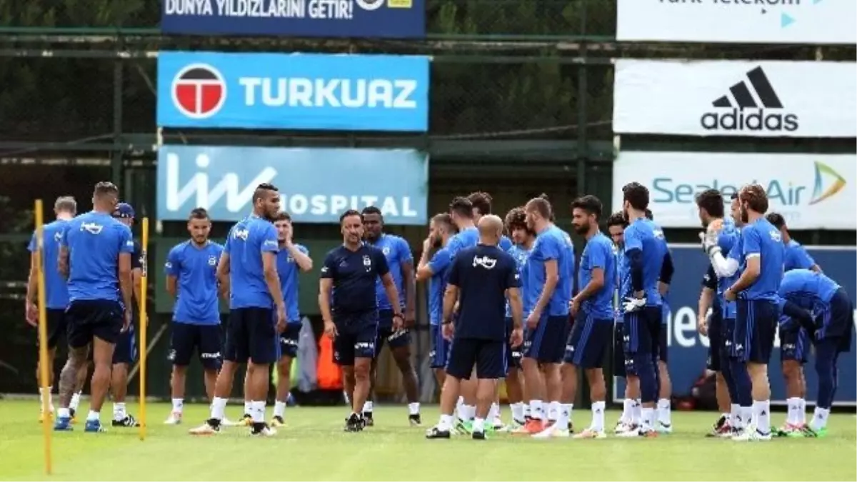 Fenerbahçe, Yeni Sezon Hazırlıklarını Sürdürüyor