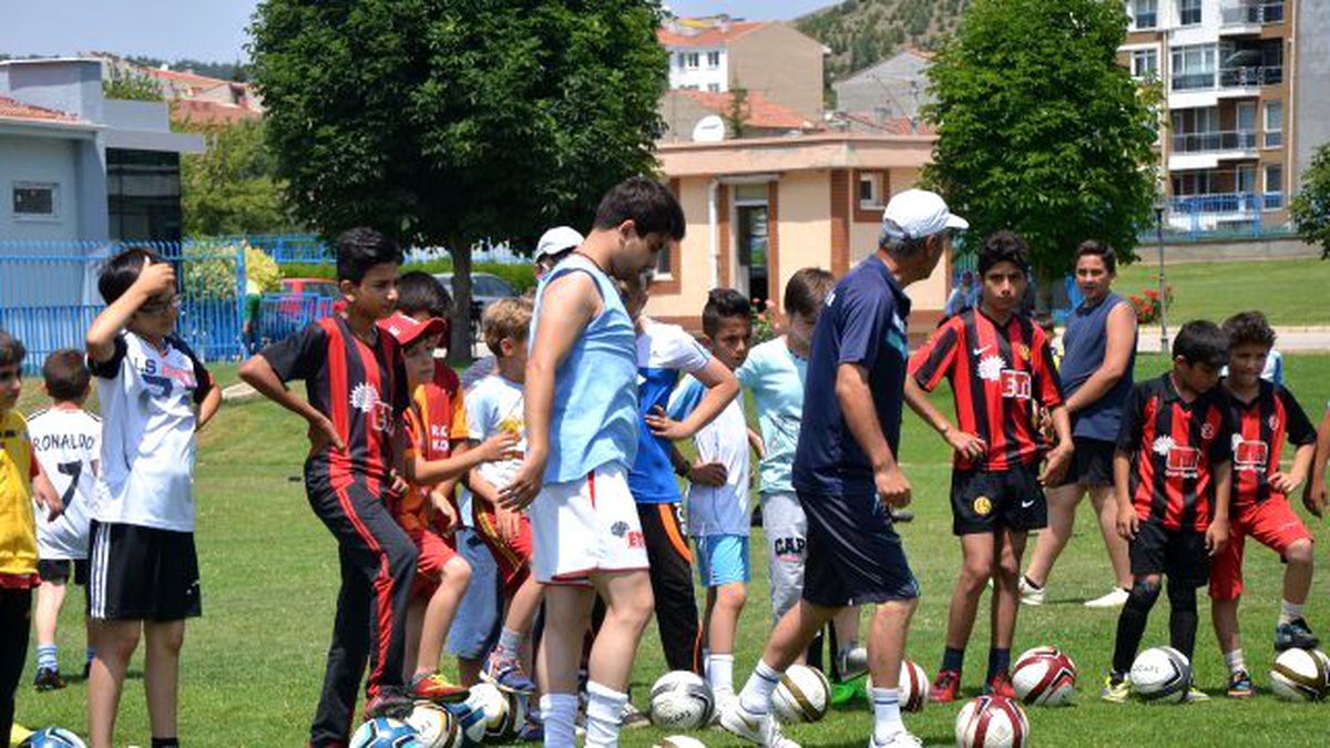 Geleceğin Futbolcuları Yetişiyor