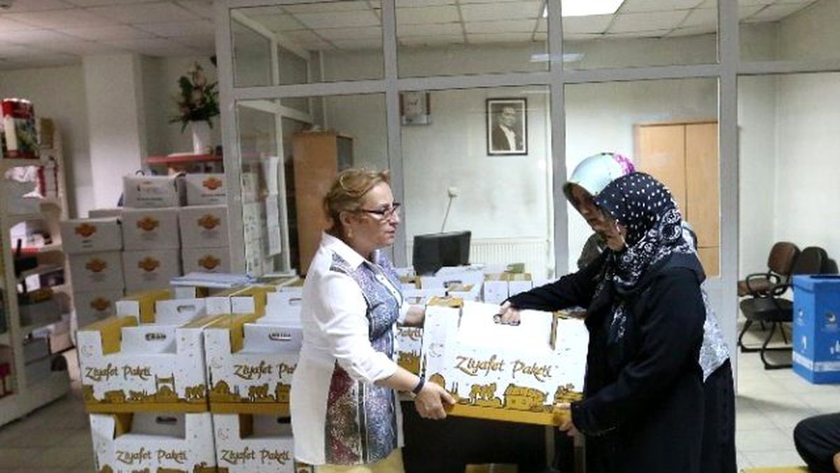 İhtiyaç Sahibi Bin 54 Aileye Ramazan Yardımı Yapıldı