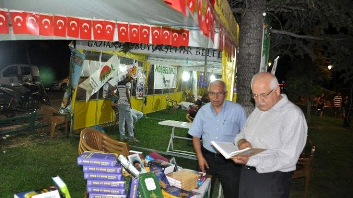 Milletvekili Mehmet Erdoğan\'dan Kitap Fuarlarına Destek