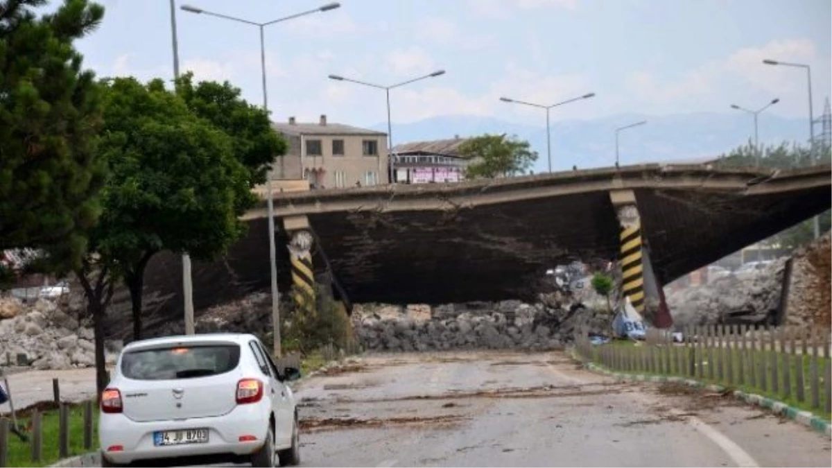Mudanya Köprüsü Yıkıldı