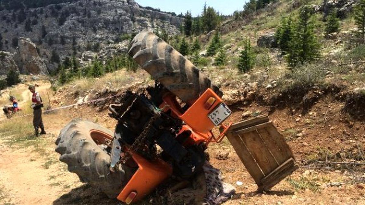 Traktörün Altında Kalarak Can Verdi