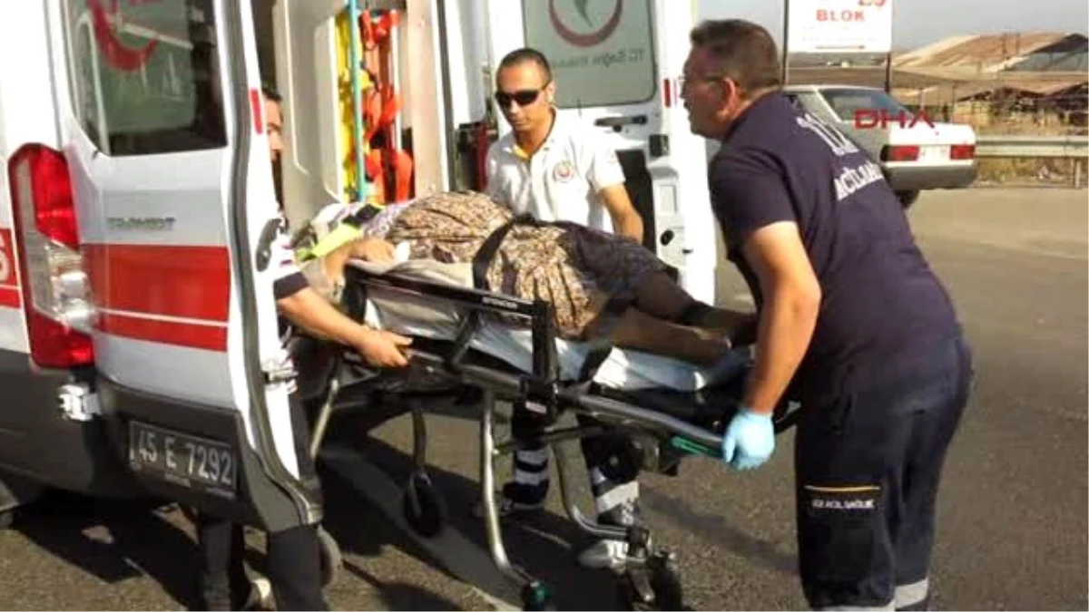 Turgutlu Cenazeden Dönen Sürücünün Çarptığı Yaya Yaralandı