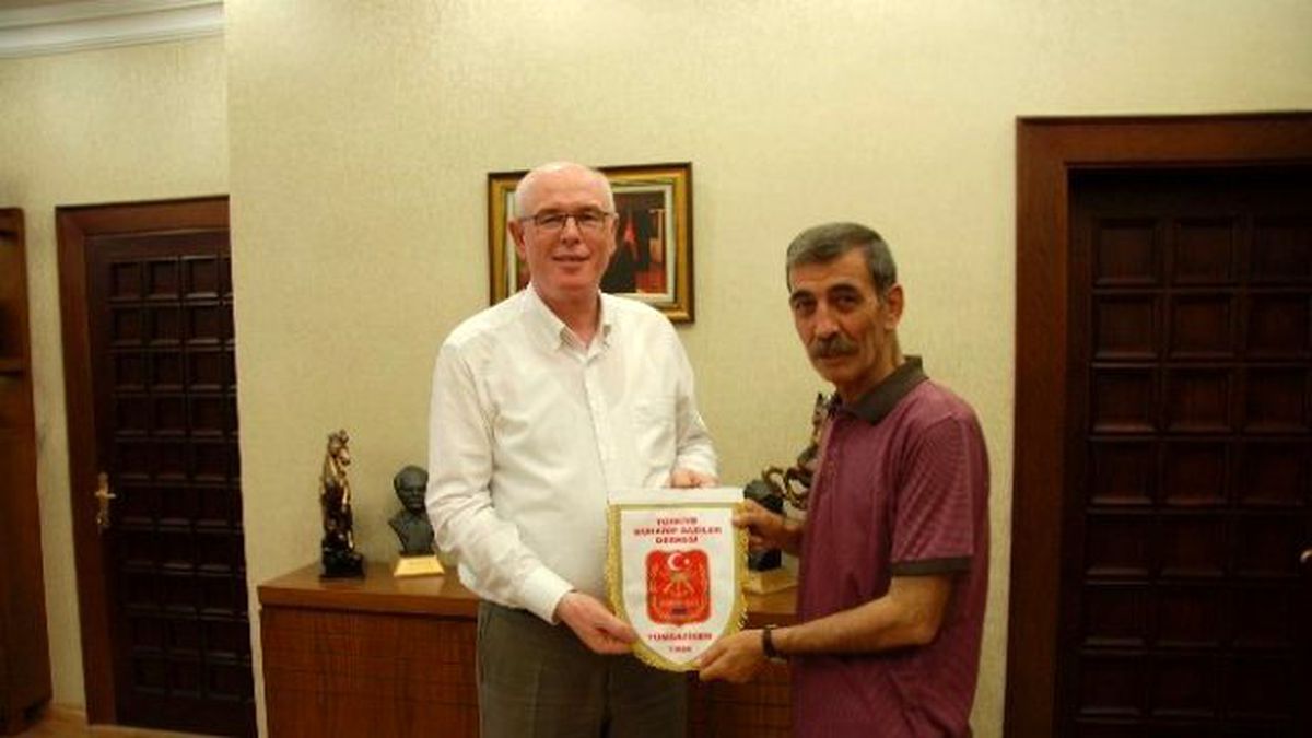 Türkiye Muharip Gaziler Derneği Başkan Kurt\'u Ziyaret Etti