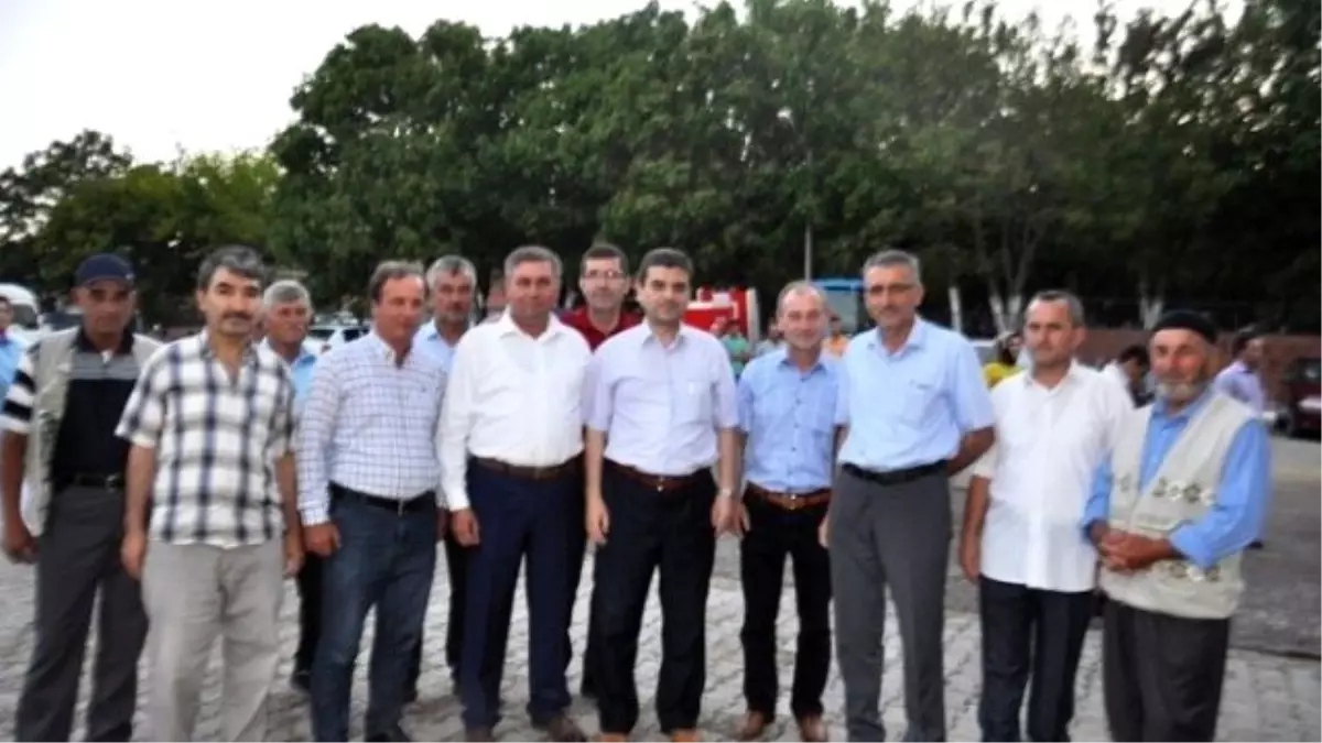 Yeniçiftlik Köyünde Geleneksel Köy İftarı