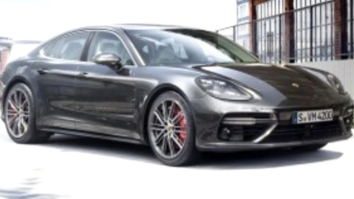 2017 Porsche Panamera\'nın Resmi Fotoğrafları Yayınlandı