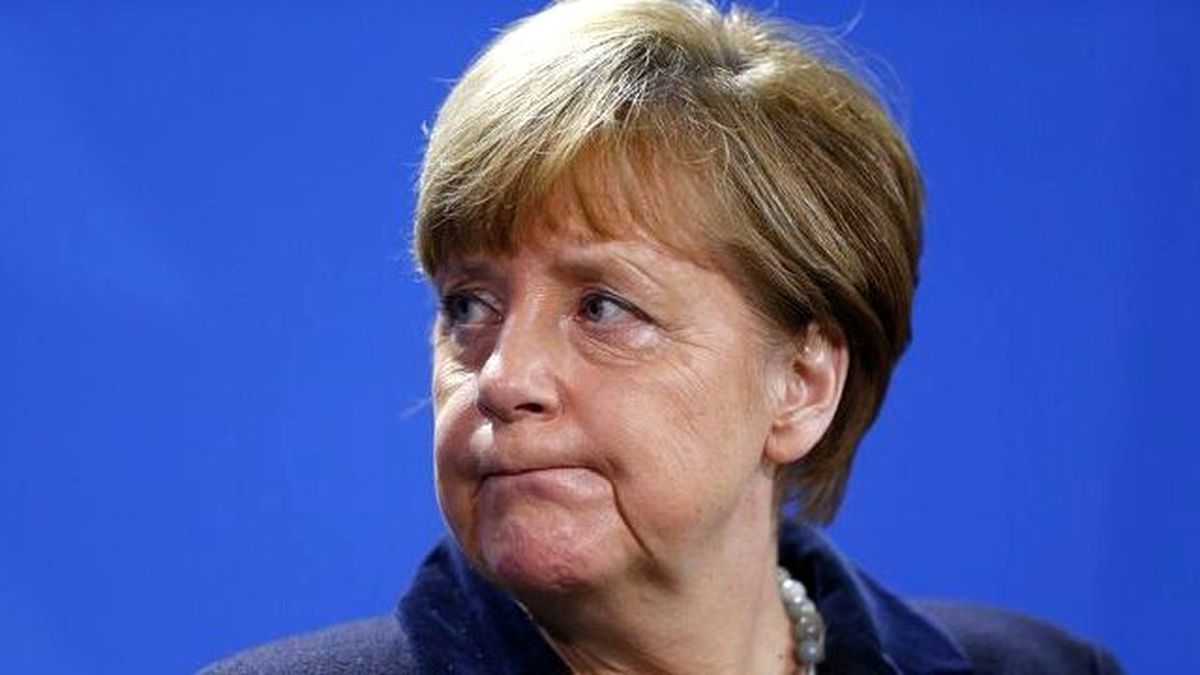 Merkel'den İstanbul'daki Saldırıya İlk Yorum: Sarsıldım