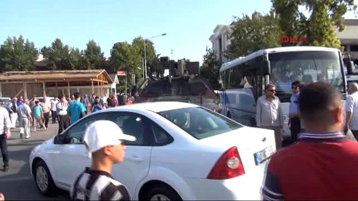 Adıyaman\'da Akrep ile Otomobil Çarpıştı 2 Yaralı