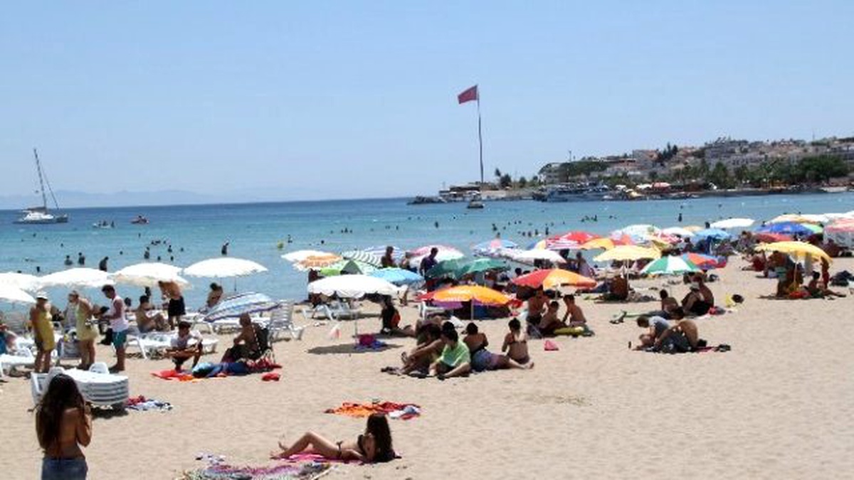 Altınkum Plajı Bayramda Tatilcileri Bekliyor