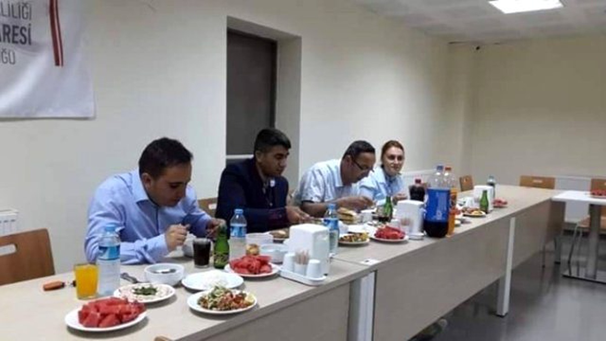 Aşkale Göç İdaresi Barınma Merkezi Personeli İftarda Buluştu