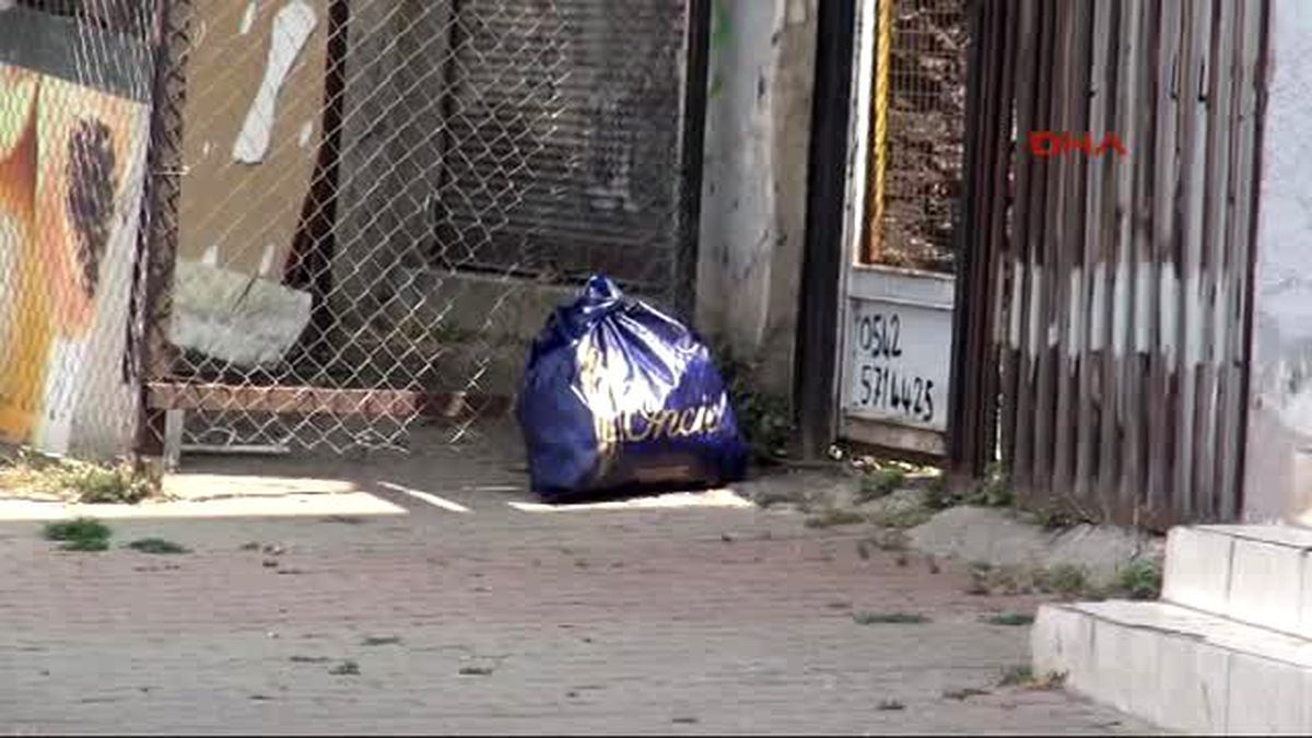 Beyoğlu\'nda Şüpheli Paket Fünye ile Patlatıldı
