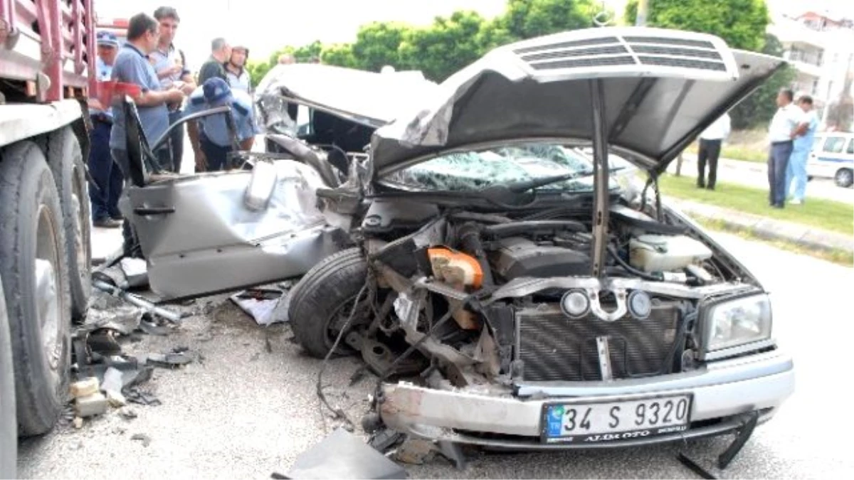 Burdur\'da Trafik Kazası: 4 Yaralı