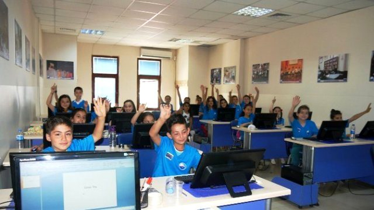 Büyükçekmeceli Çocuklar Yaz Okuluna Akın Etti