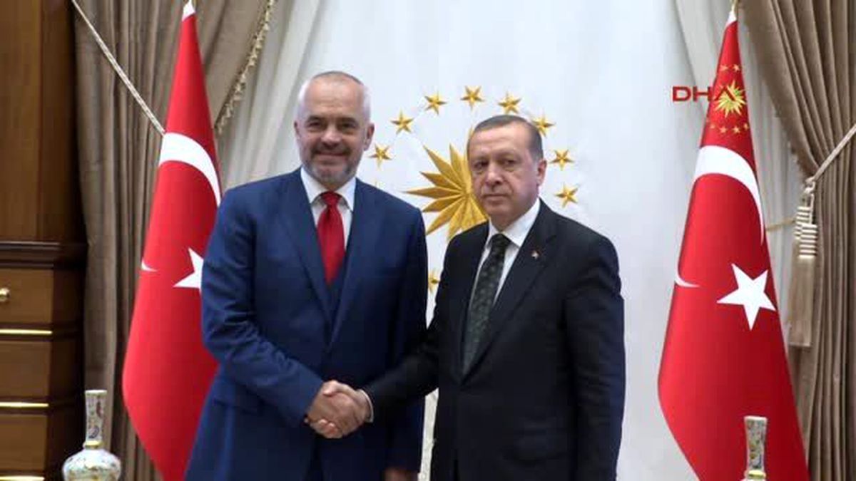 Cumhurbaşkanı Erdoğan Arnavutluk Başbakanı Edi Rama\'yı Kabul Etti