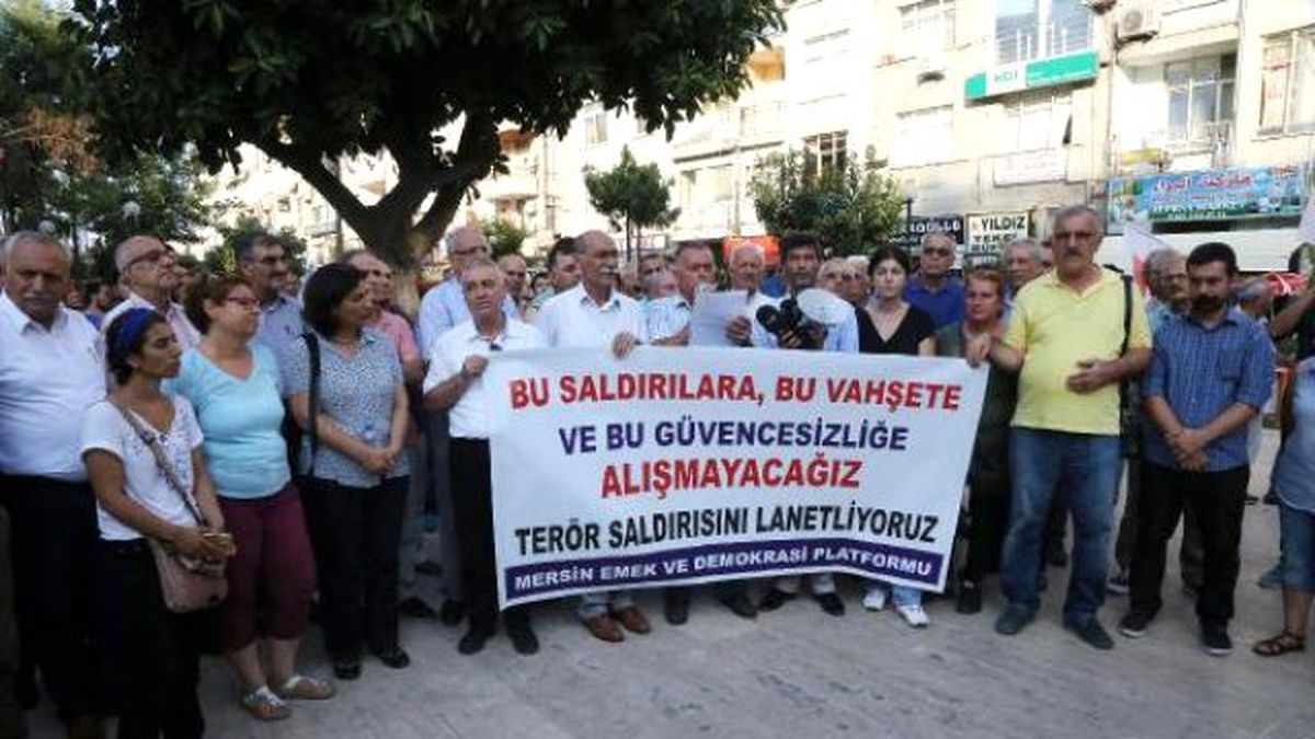 Emek ve Demokrasi Platformu\'ndan Teröre Lanet Eylemi