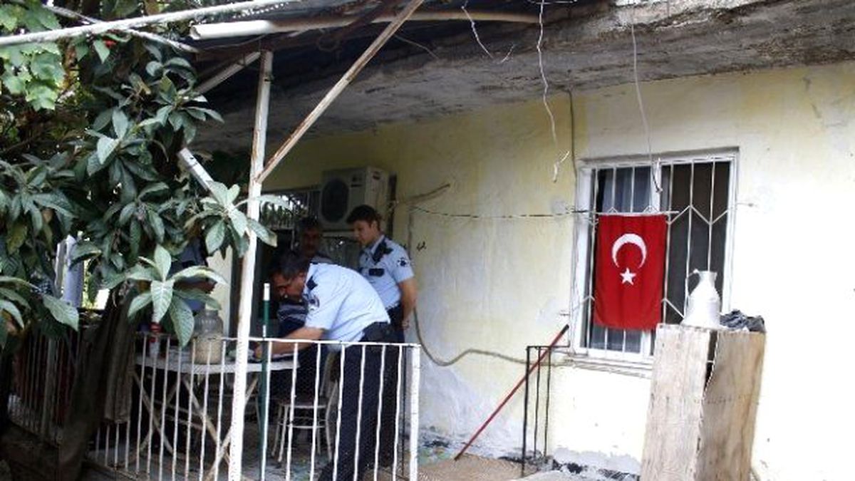 Emekli Asker Evinde Ölü Bulundu
