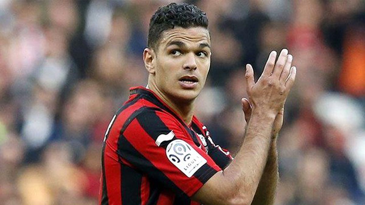 Fenerbahçe'nin İstediği Hatem Ben Arfa, PSG'ye Transfer Oluyor