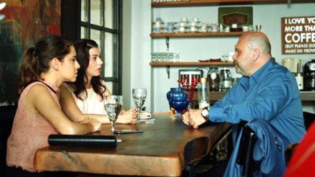 Hayat Şarkısı 21. Bölüm - Eteğimizdeki Taşları Dökelim!